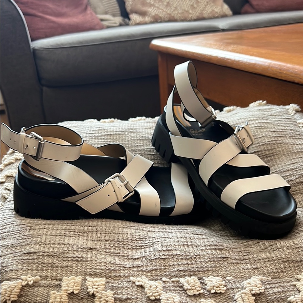 SAM EDELMAN Black and White Sandals